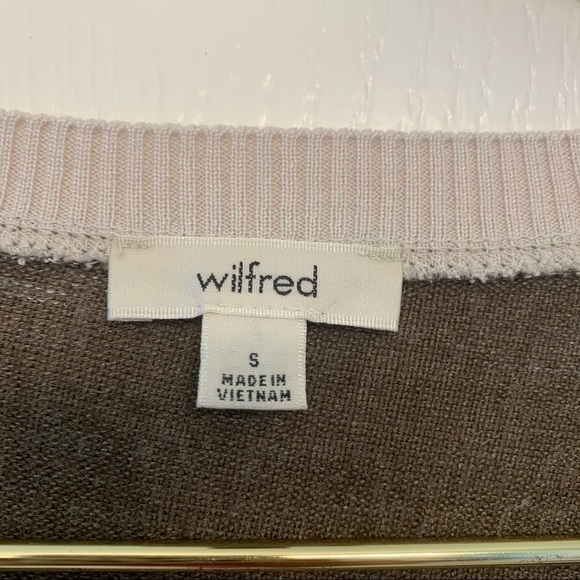 Aritzia Wilfred Sherbrooke T-Shirt V Neck Sweater - Picture 2 of 2